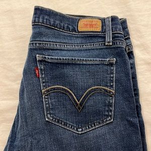 Levi Too Superlow 524 Skinny Jeans: Size 13